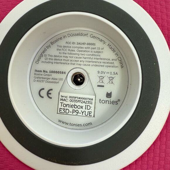 Toniebox Starter Set with Elsa, Belle, Peppa Pig and Creative Audio Character - Picture 5 of 5